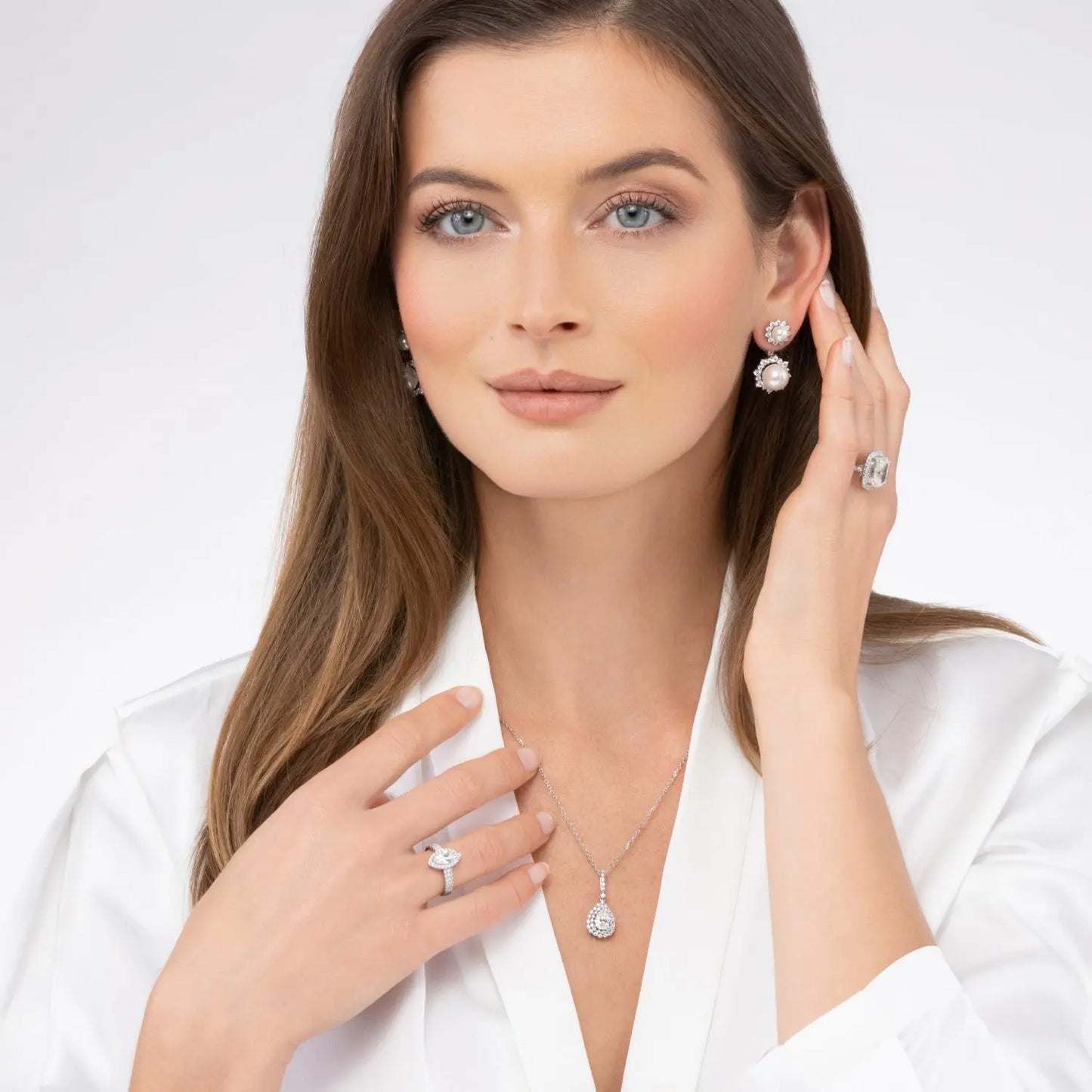 Charlotte York Necklace Anna Zuckerman