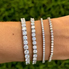 Signature Adjustable Bolo Bracelet in Aquamarine