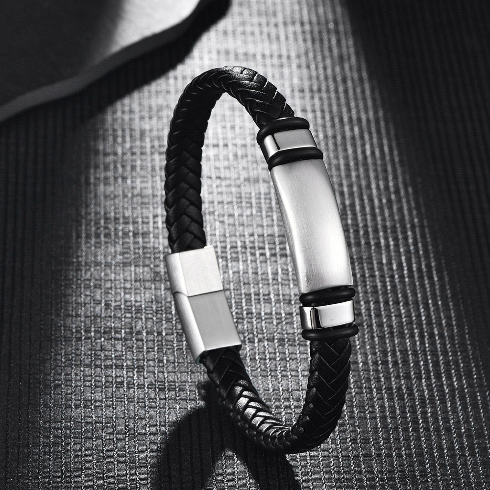 Lynk Men's Leather Cuff