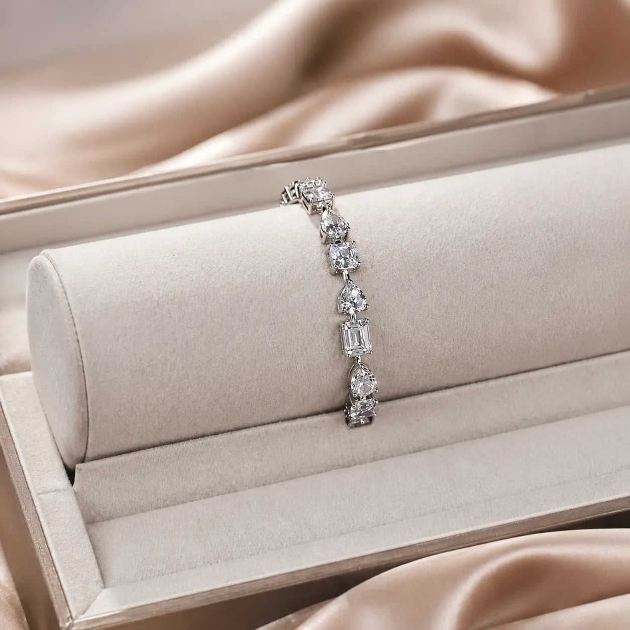 Lisboa 16 Carat Tennis Bracelet by Kathy Hilton