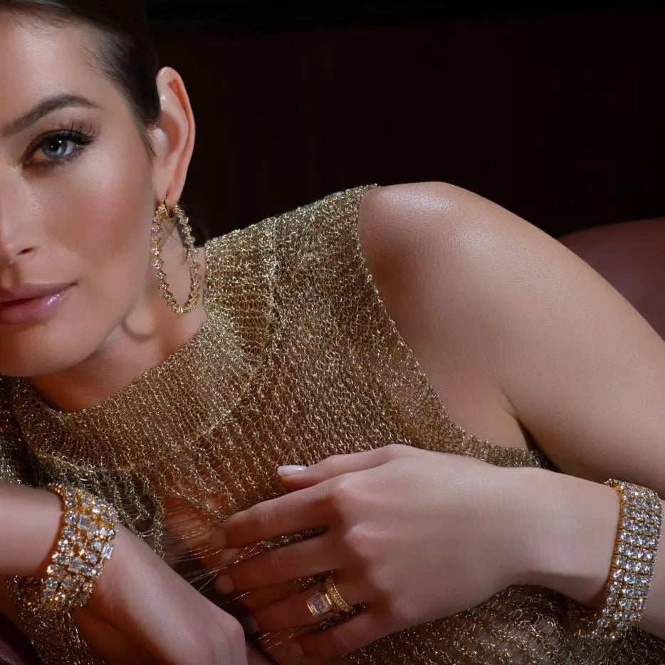 Luxe G Color 30 Carat Bracelet Four Prong in Gold Anna Zuckerman