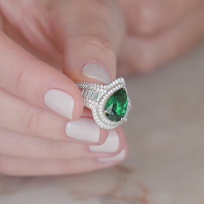 Montage Green Emerald Ring