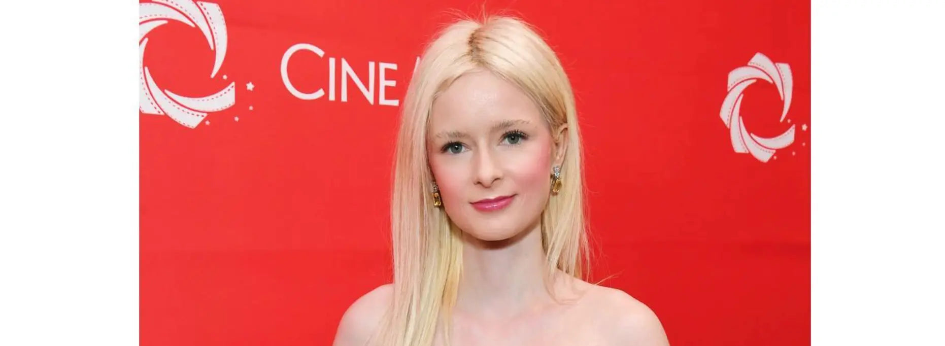 Thash Mose Wears Anna Zuckerman At CineMagic Film Festival Anna Zuckerman