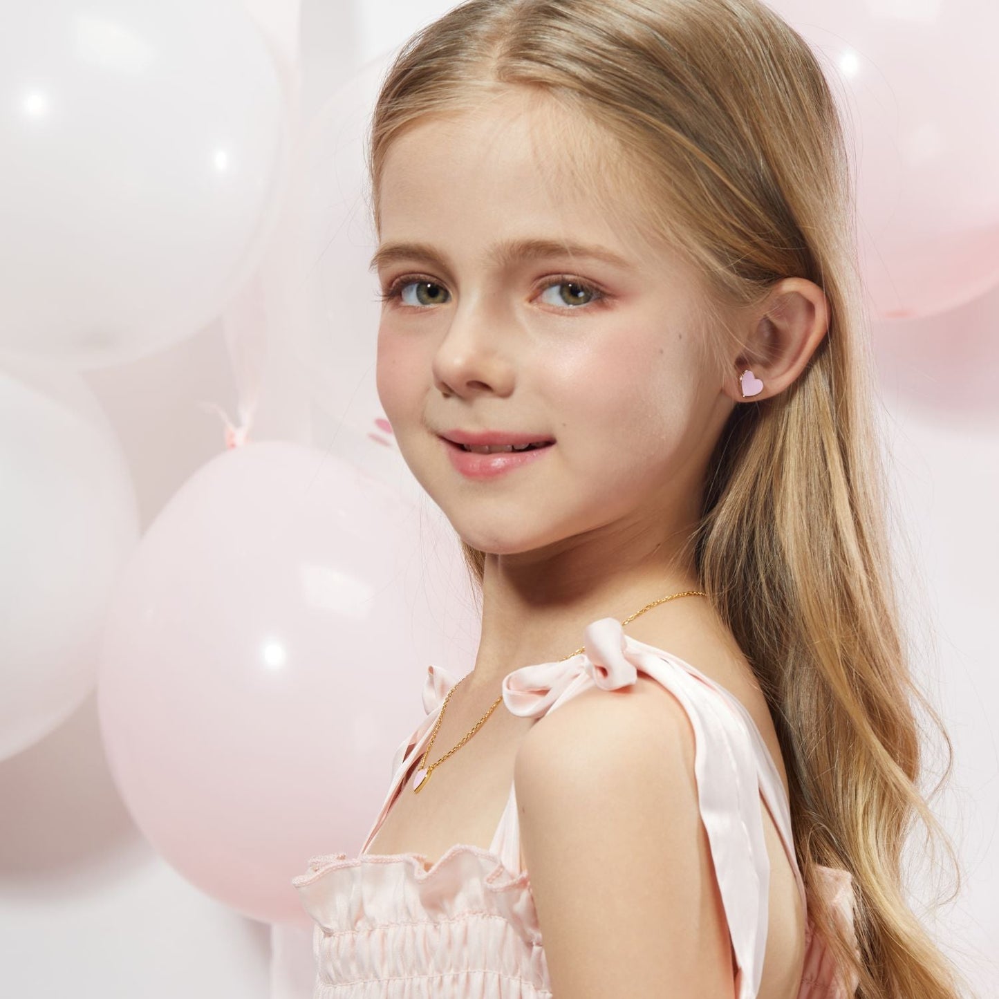 Petit Love Studs in Pink