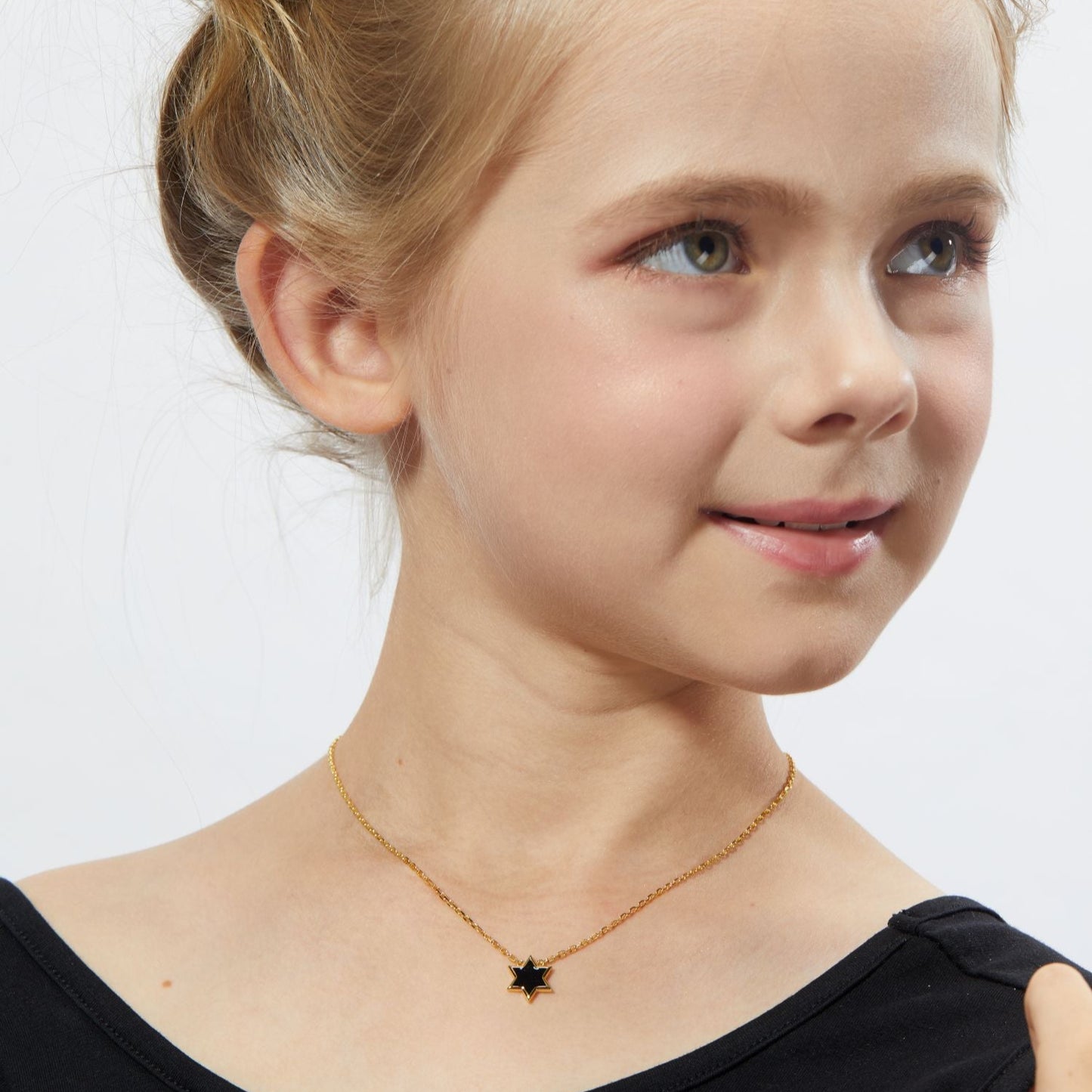 Petit Star of David Necklace in Black