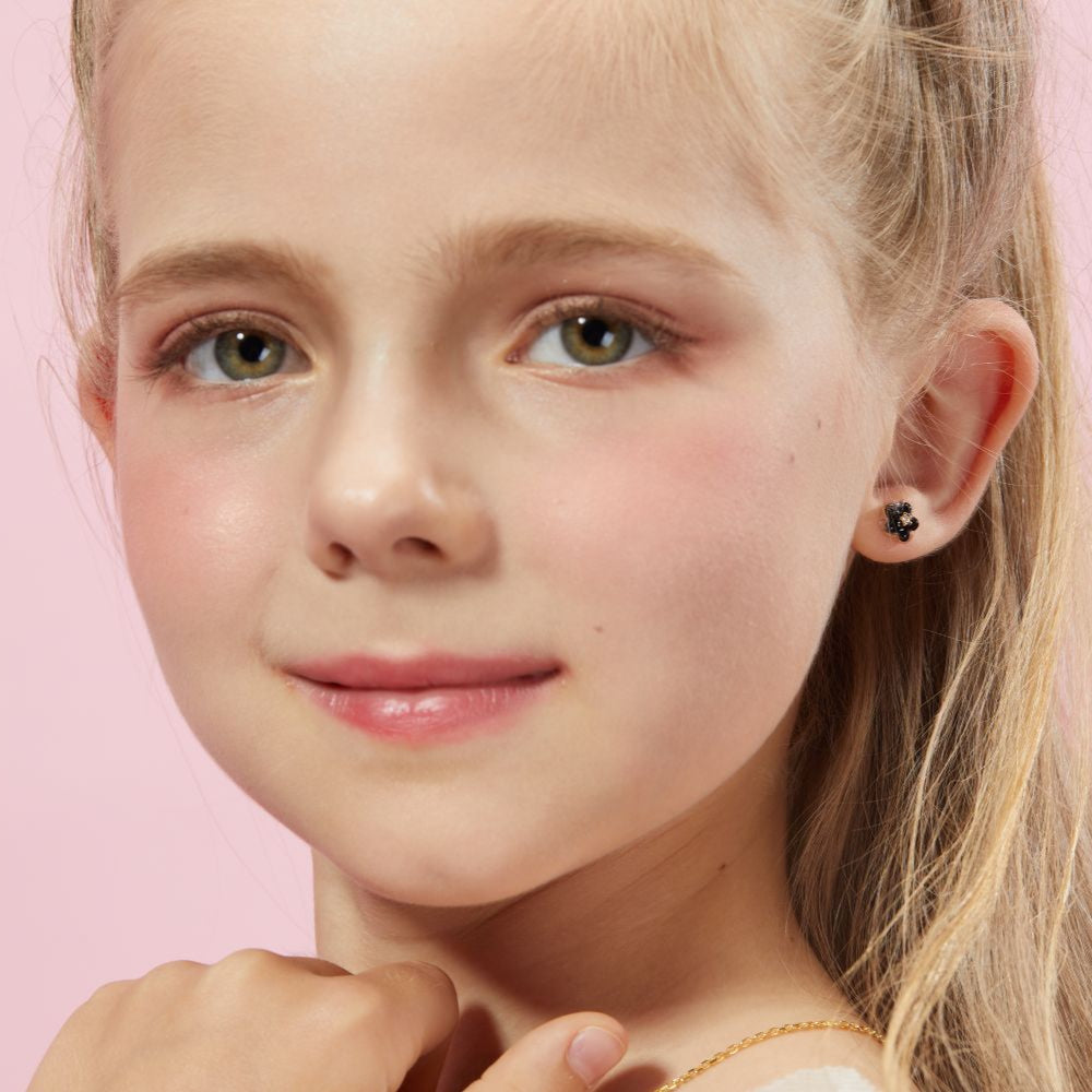 Petit Daisy Noir Earrings