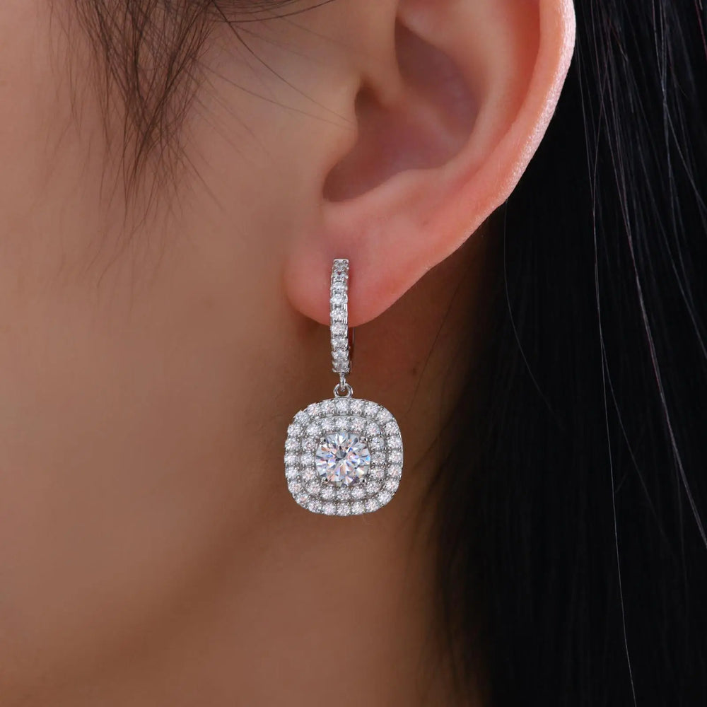 Almost Famous 2.50 Carats Huggie Earrings - Anna Zuckerman