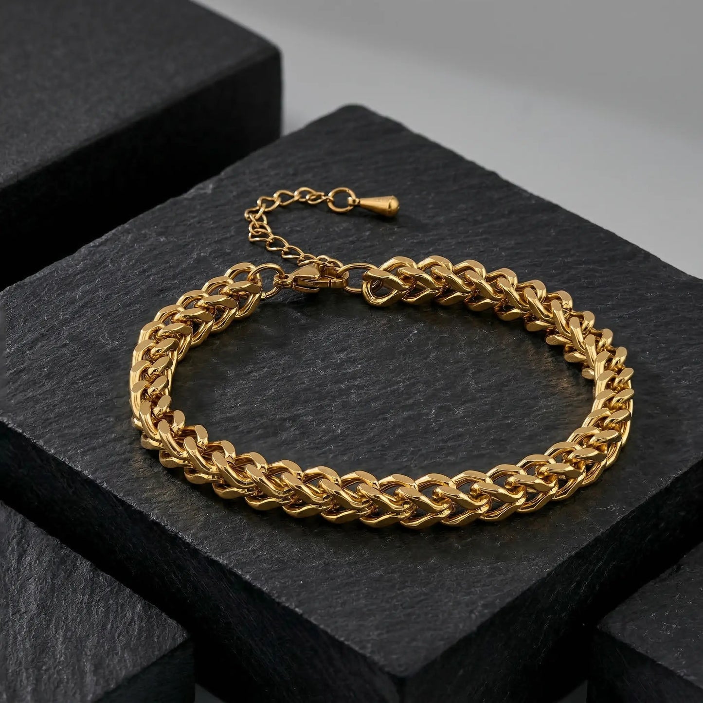 Atlas Chain Bracelet Anna Zuckerman