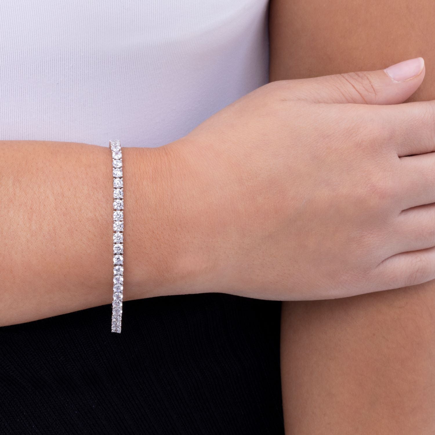 4 carat tennis bracelet deals on wrist