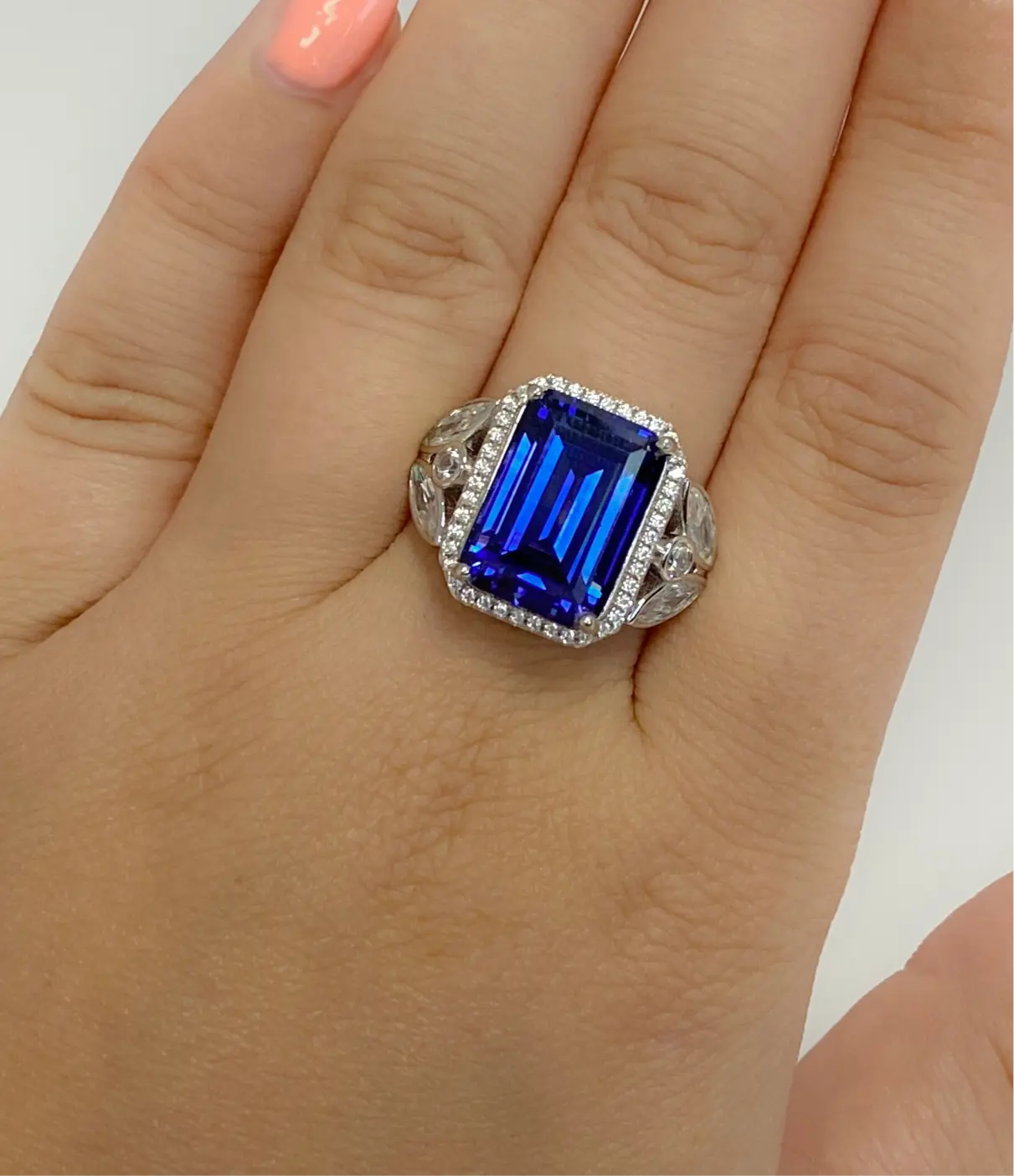 Chacha Sapphire Ring - Anna Zuckerman