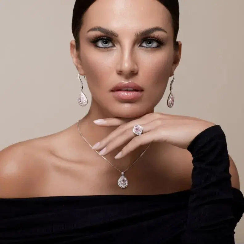 Cote de Rose Necklace Anna Zuckerman