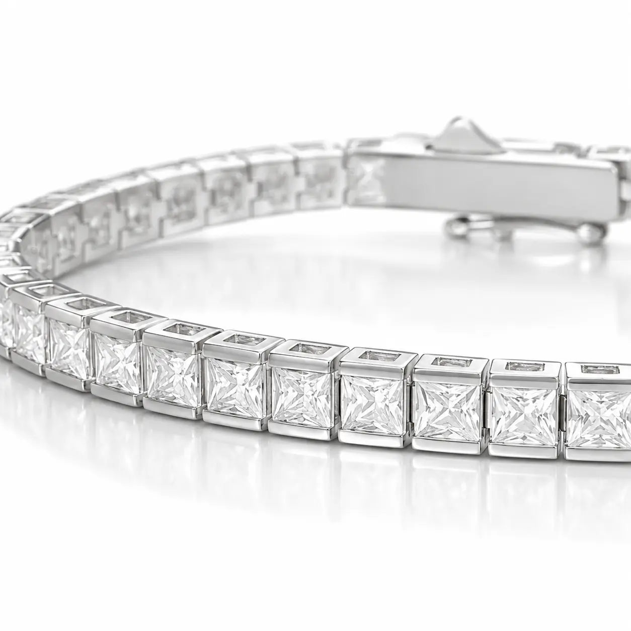 G Color Luxe Straight Line Bracelet