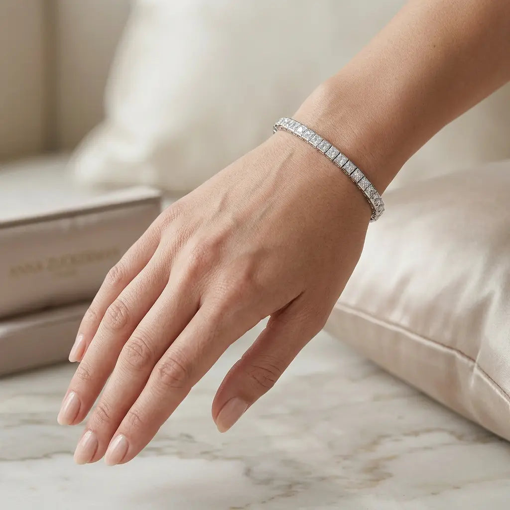 G Color Luxe Straight Line Bracelet