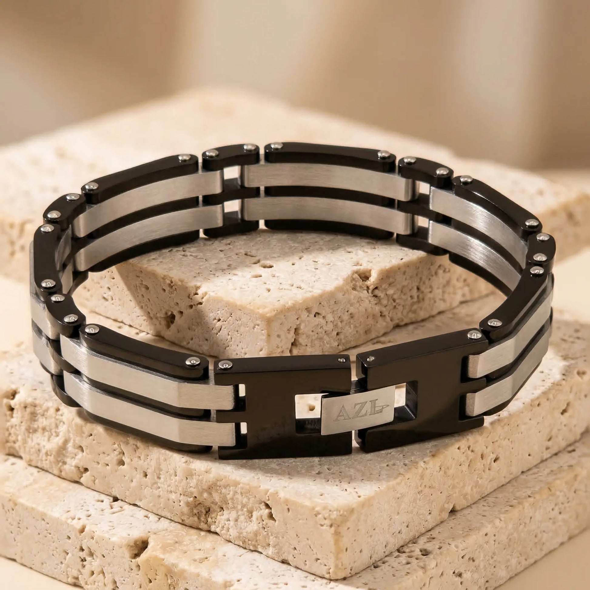 Grant Link Bracelet Anna Zuckerman