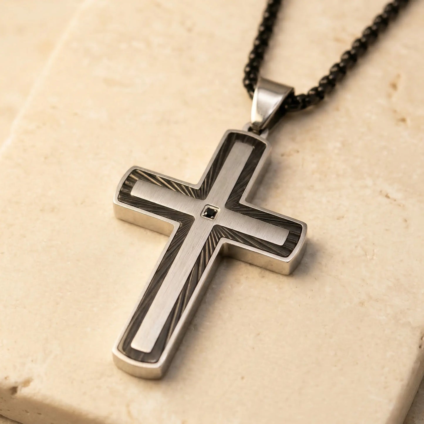 Hayes Cross Necklace | Anna Zuckerman