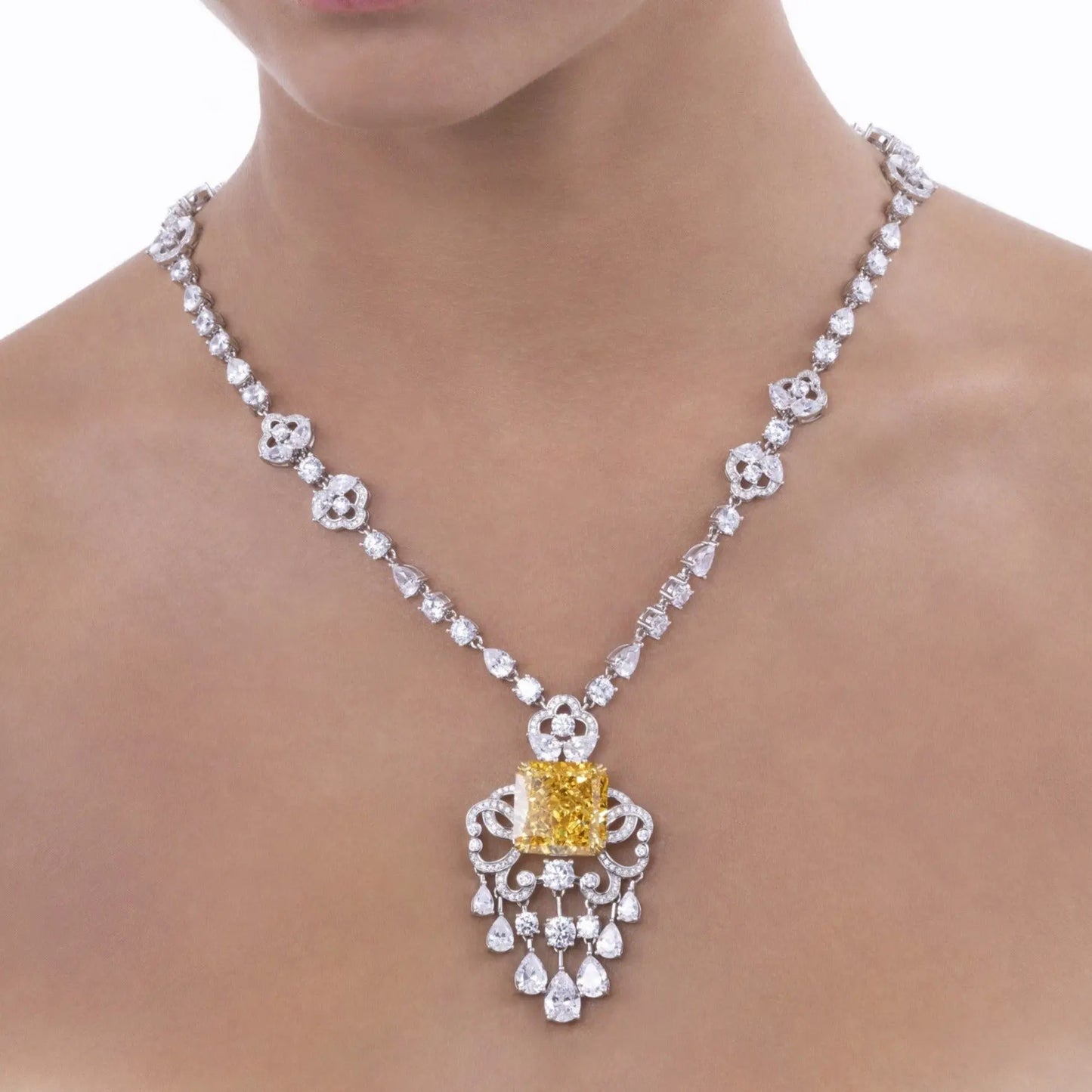 Johana Diamond Crystalline Statement Necklace - Anna Zuckerman