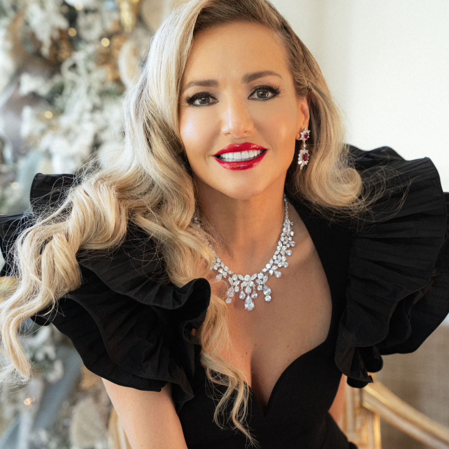 La Scala Diamond Crystalline Statement Necklace by Kathy Hilton - Anna Zuckerman