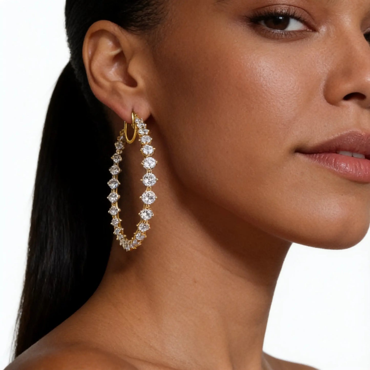 Manhattan Hoop Earrings in Yellow Gold