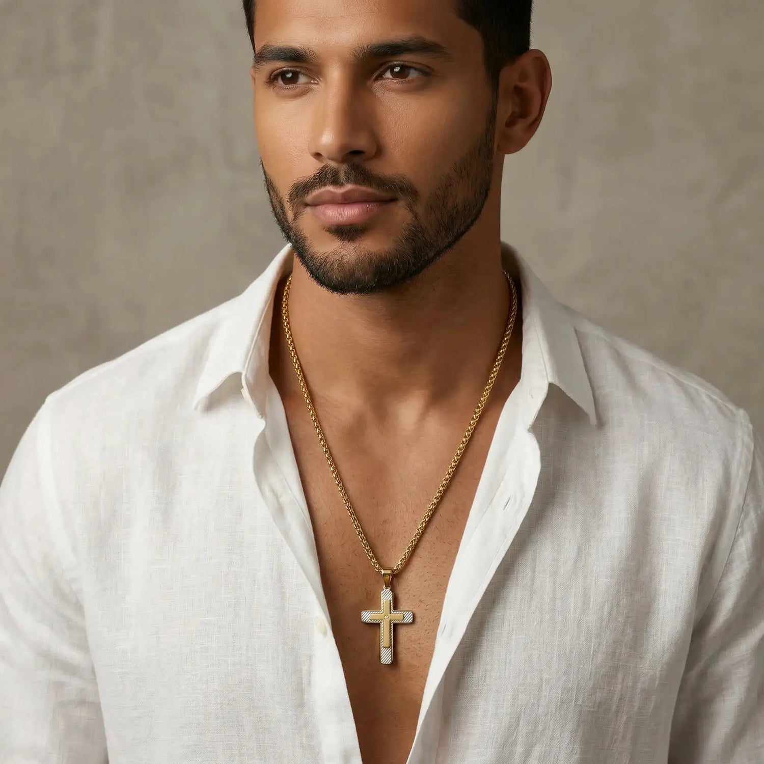Nolan Cross Pendant Anna Zuckerman