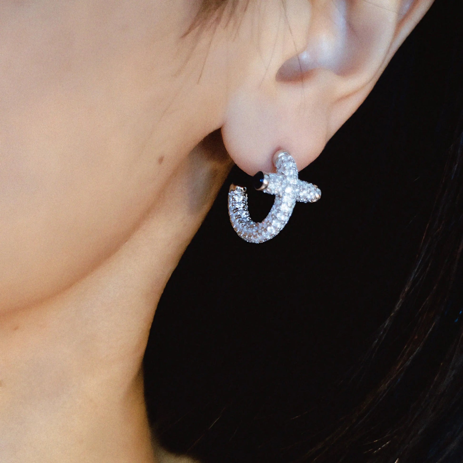 Nomad Ear Drops - Anna Zuckerman