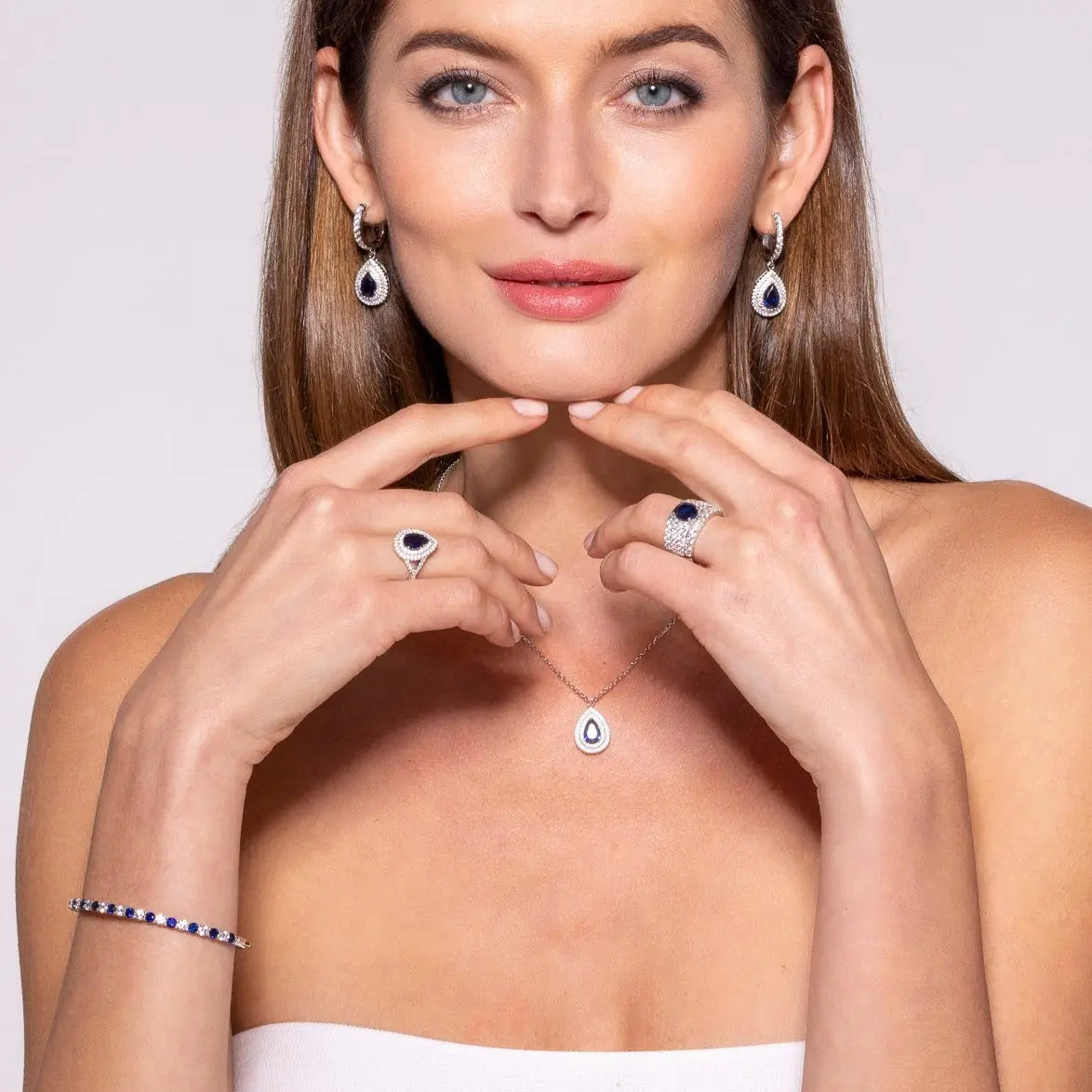 Park Ave Blue Sapphire Ring - Anna Zuckerman