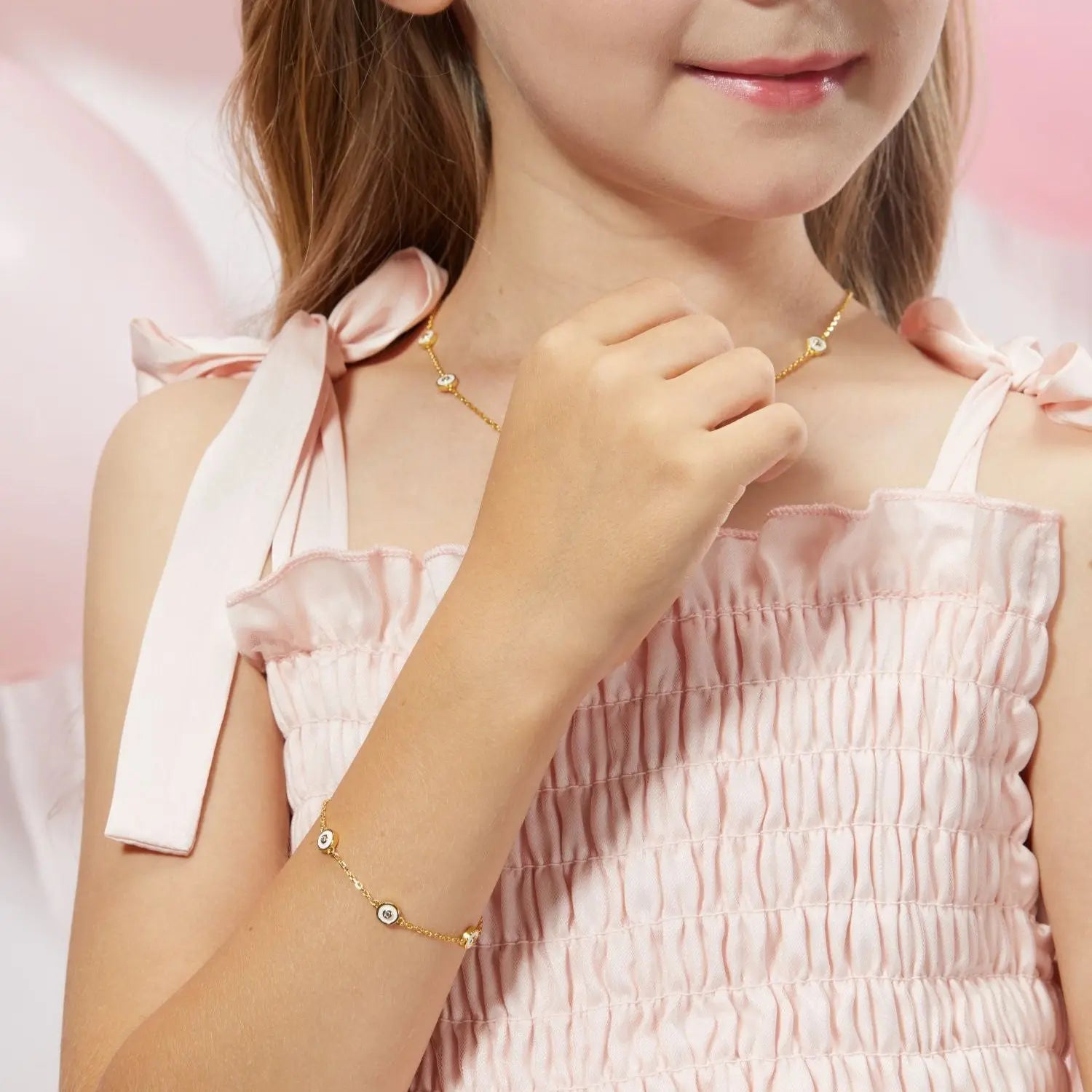Petit Bubble Bracelet in White Anna Zuckerman