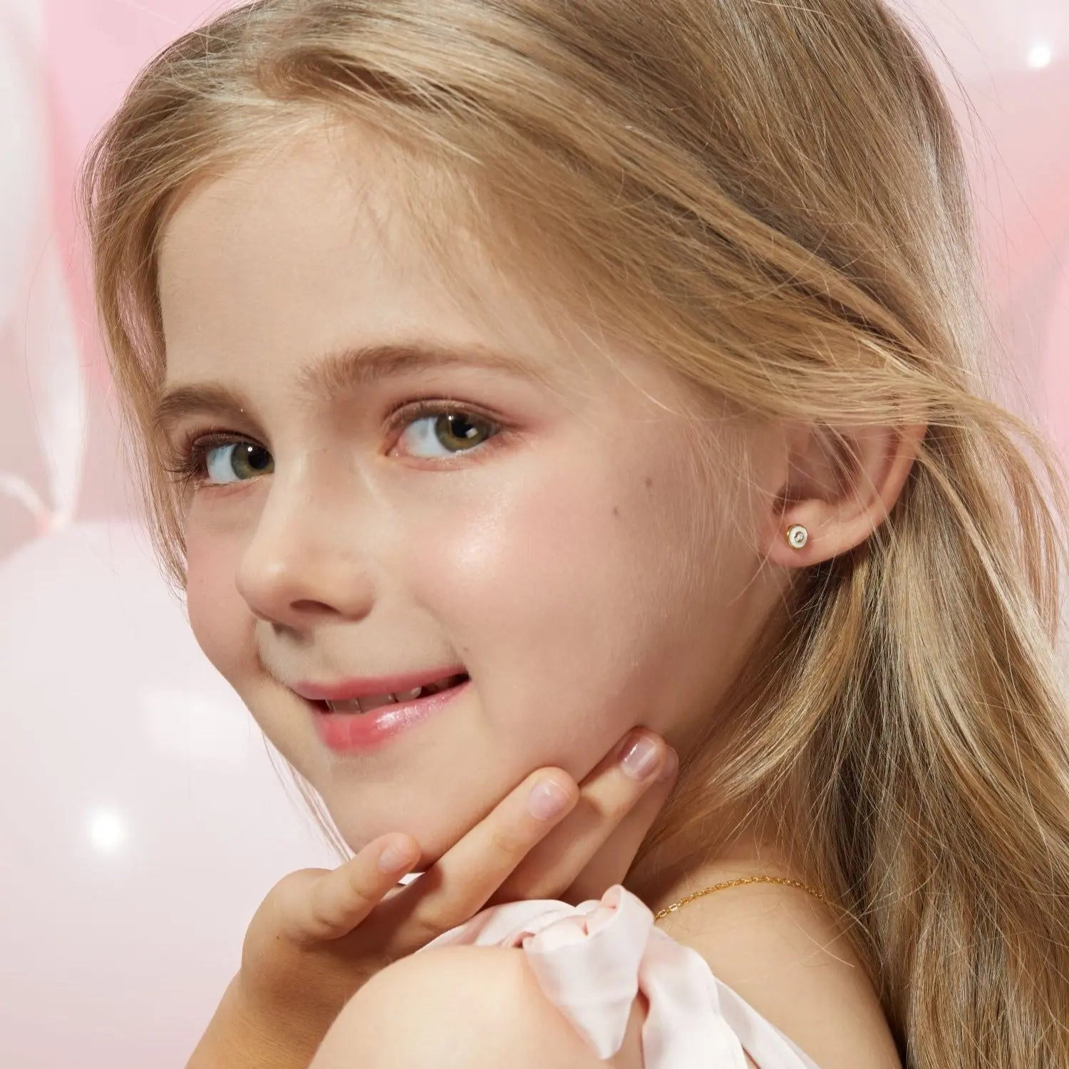 Petit Bubble Earrings in White Anna Zuckerman