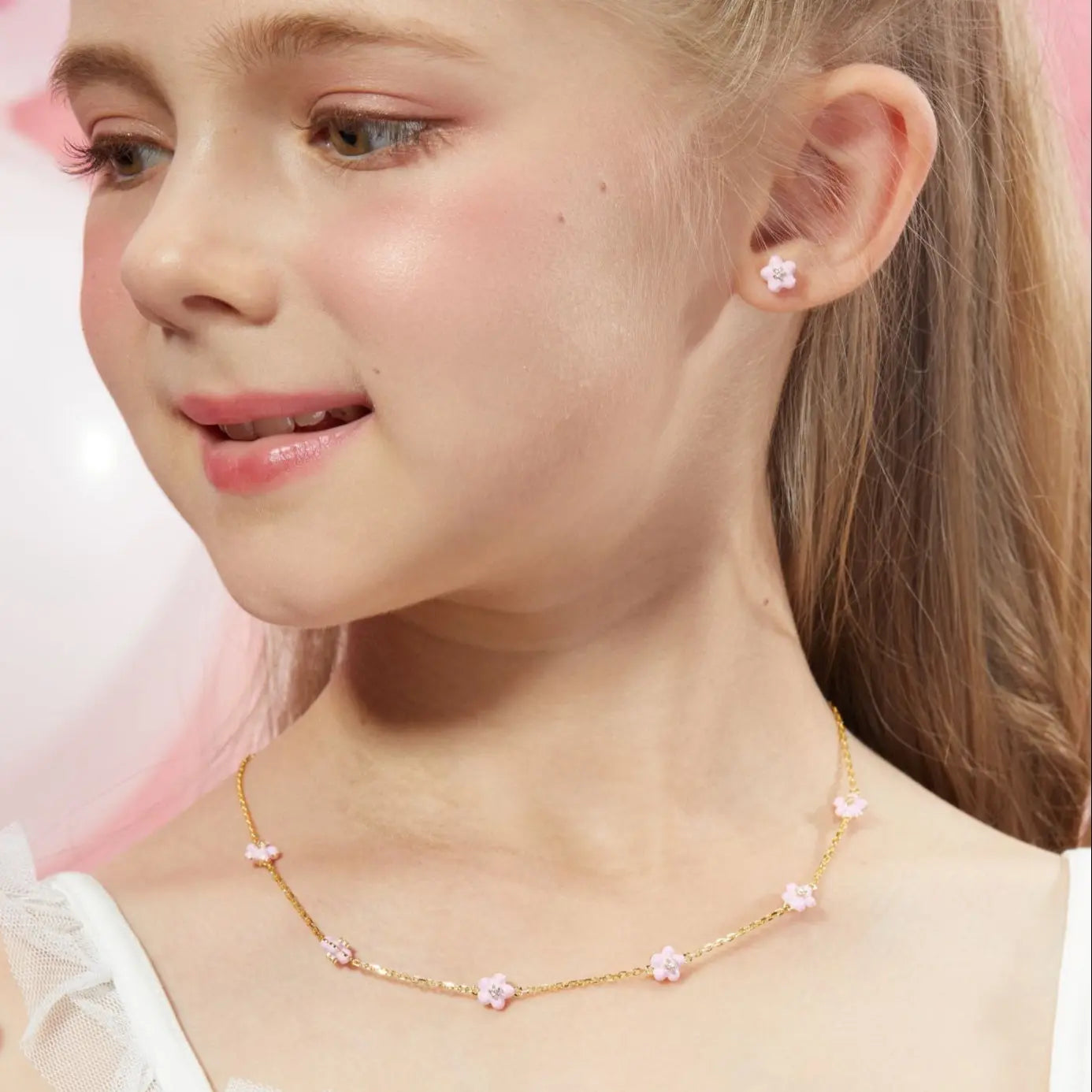 Petit Daisy Pink Earrings Anna Zuckerman