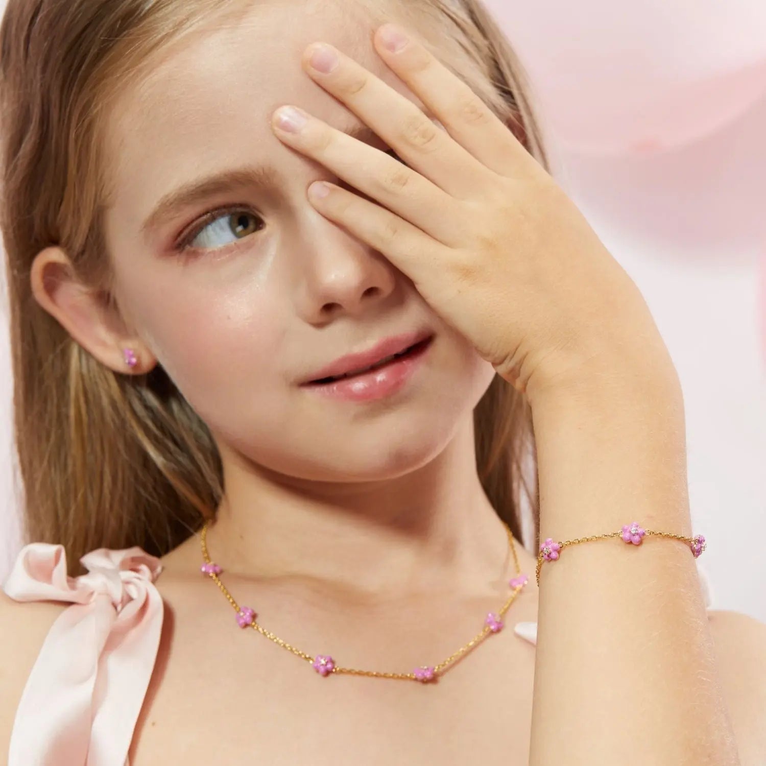 Petit Daisy Rose Necklace Anna Zuckerman
