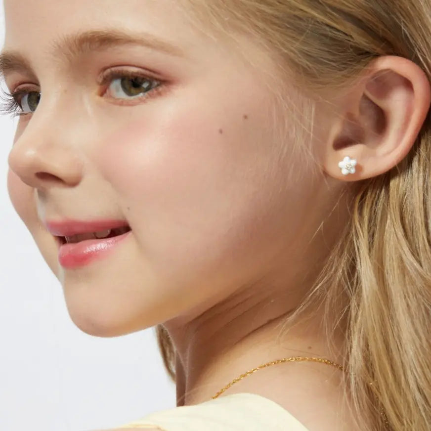 Petit Daisy White Earrings Anna Zuckerman