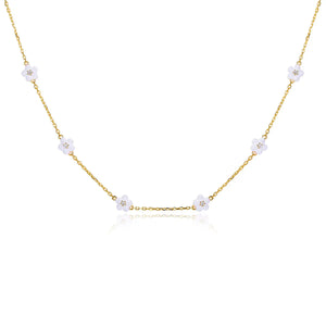 Petit Daisy White Necklace Anna Zuckerman