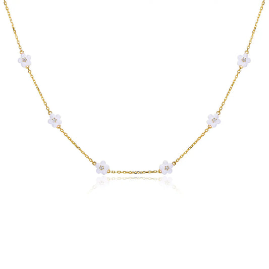 Petit Daisy White Necklace Anna Zuckerman