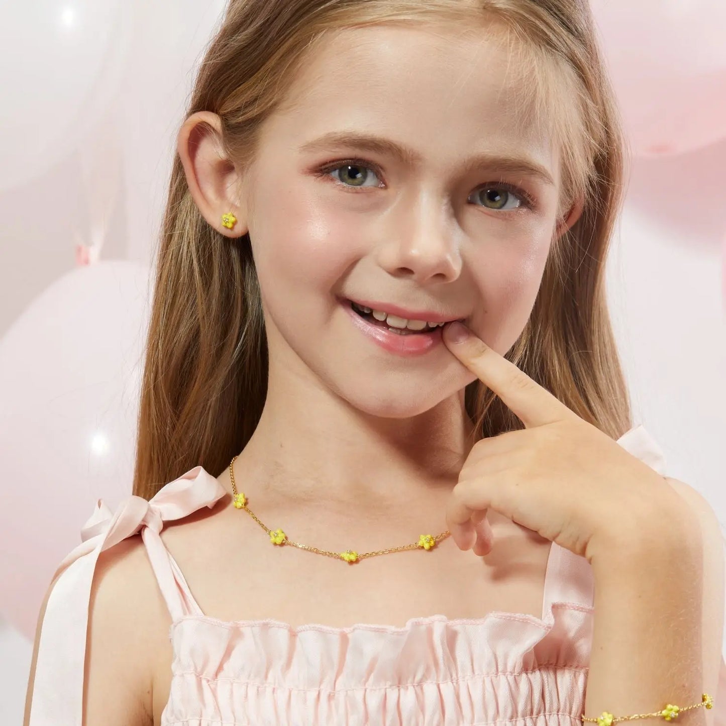 Petit Daisy Yellow Earrings Anna Zuckerman