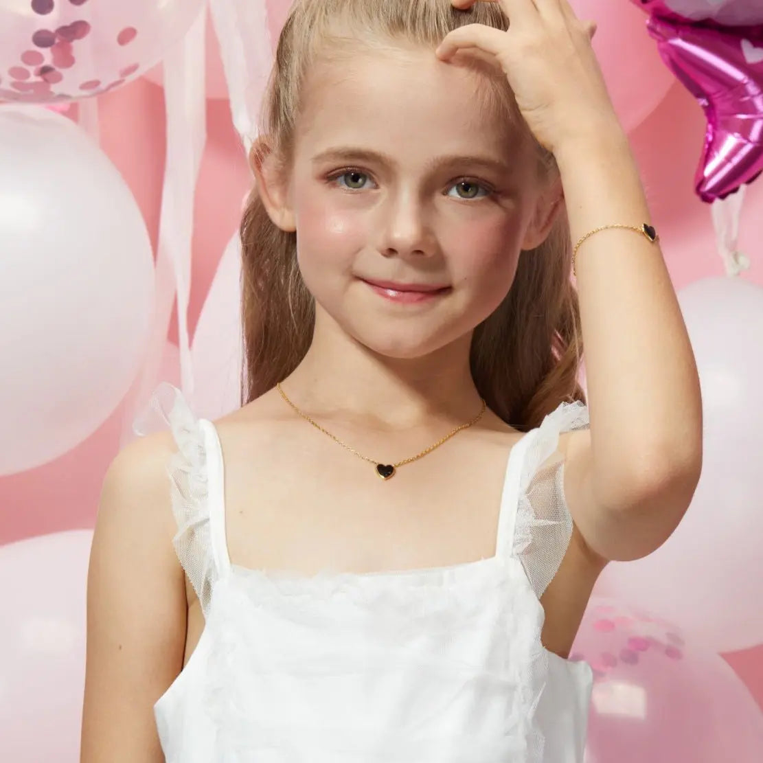Petit Love Necklace in Black Anna Zuckerman