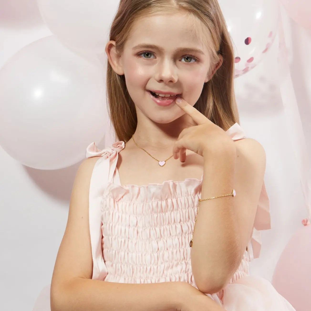 Petit Love Necklace in Pink Anna Zuckerman