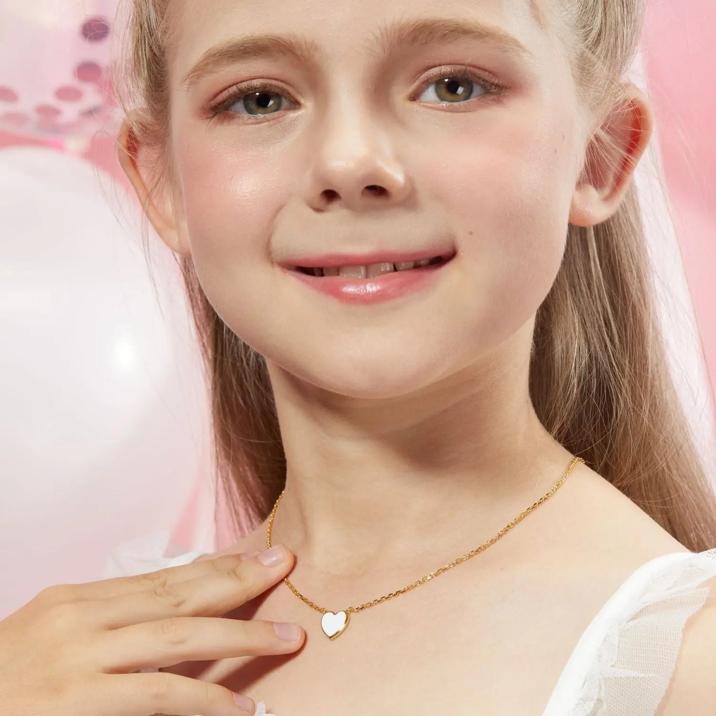Petit Love Necklace in White Anna Zuckerman