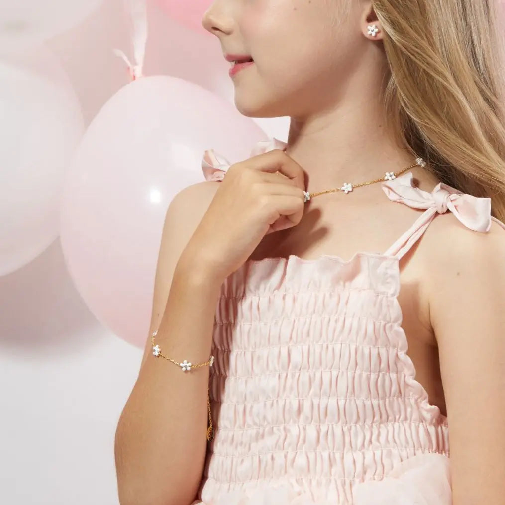 Petit Rosie Bracelet in White Anna Zuckerman
