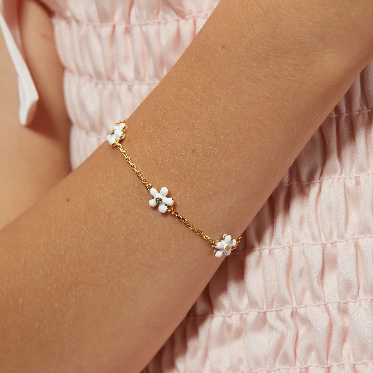 Petit Rosie Bracelet in White Anna Zuckerman