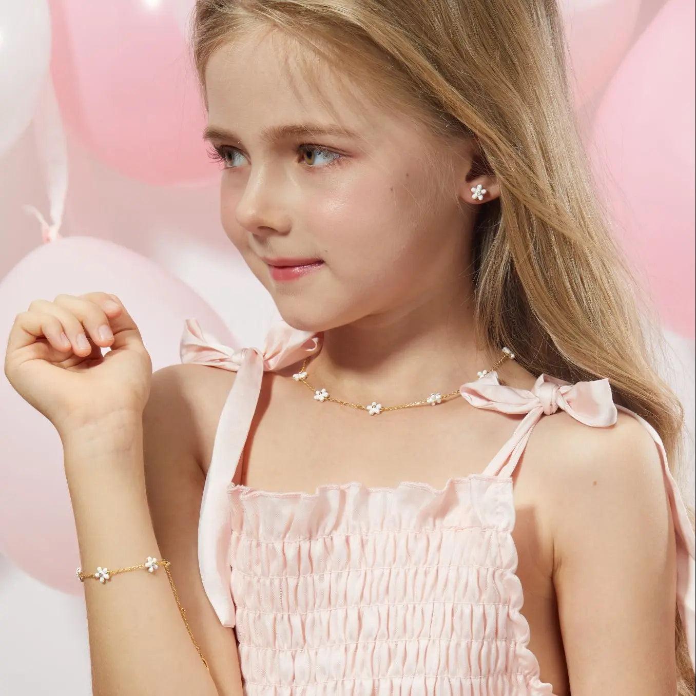 Petit Rosie Earrings in White Anna Zuckerman