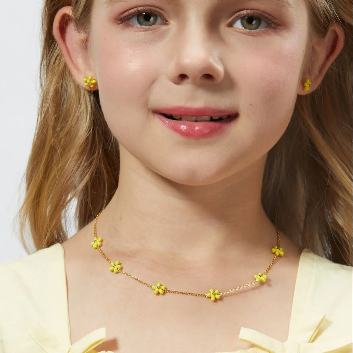 Petit Rosie Yellow Necklace Anna Zuckerman