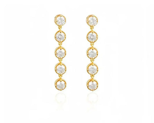 Pop Of Gold drops Anna Zuckerman
