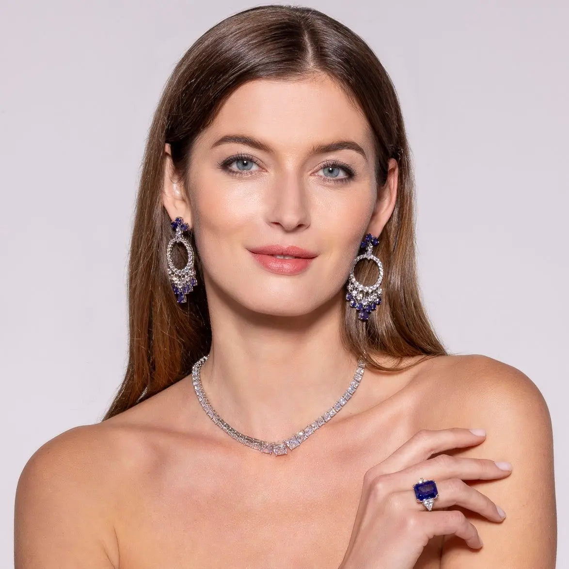 Romanoff Statement Drops - Anna Zuckerman