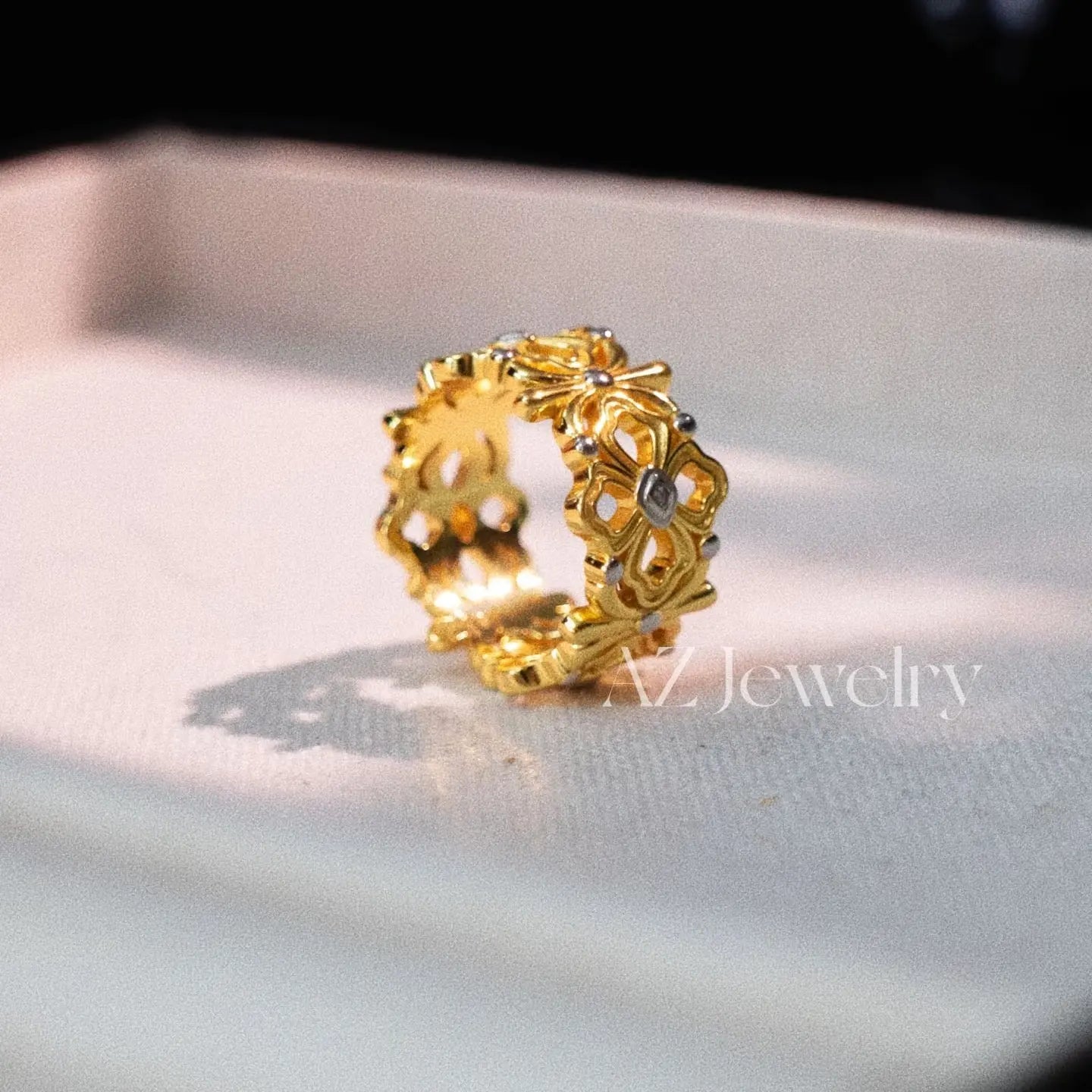 Rosette Band in Gold Anna Zuckerman