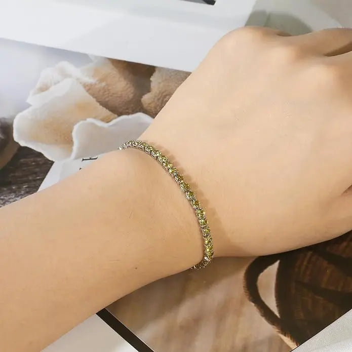 Signature Adjustable Bolo Bracelet in Peridot - Anna Zuckerman