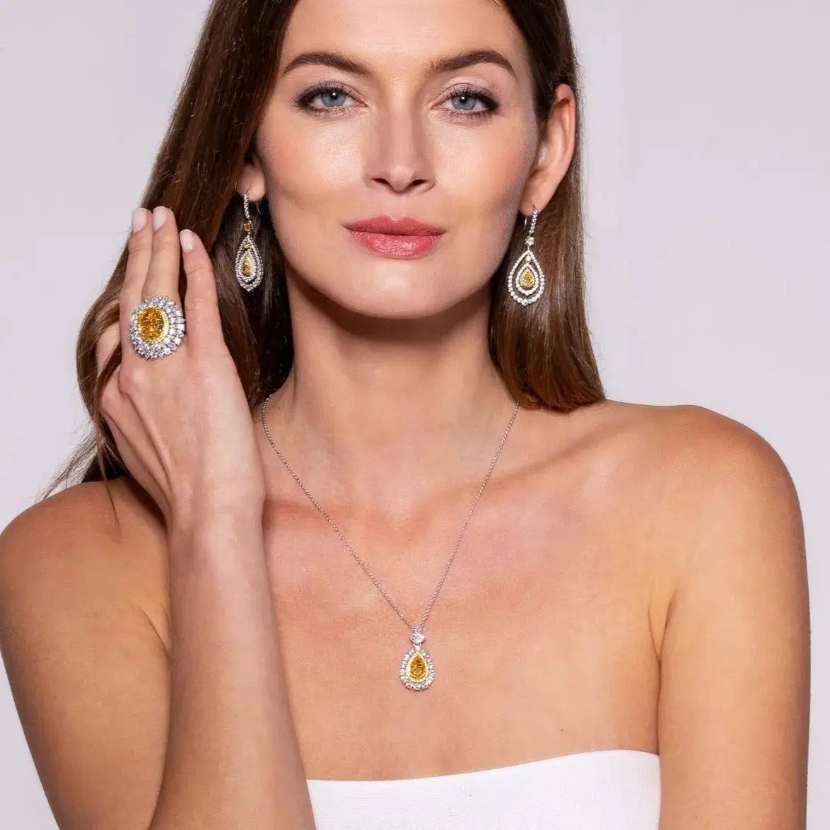 Sunny Isles Necklace in Canary Crystalline Anna Zuckerman Retail