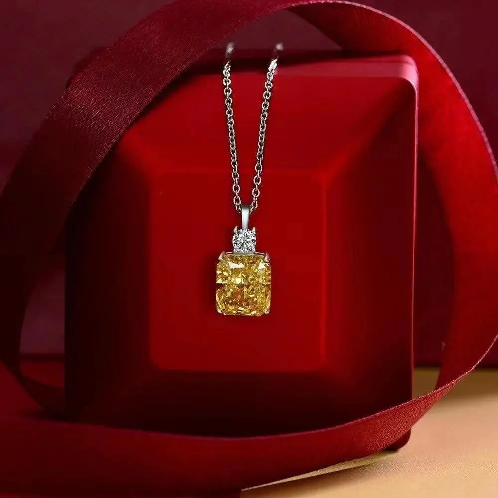 The Elliston Necklace - Anna Zuckerman