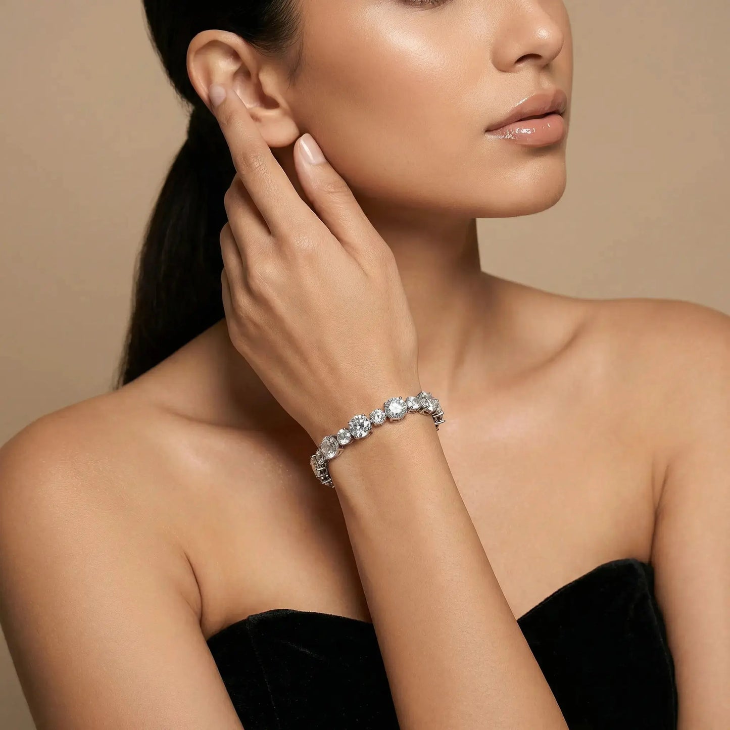 The Icon Bracelet by Kathy Hilton Anna Zuckerman