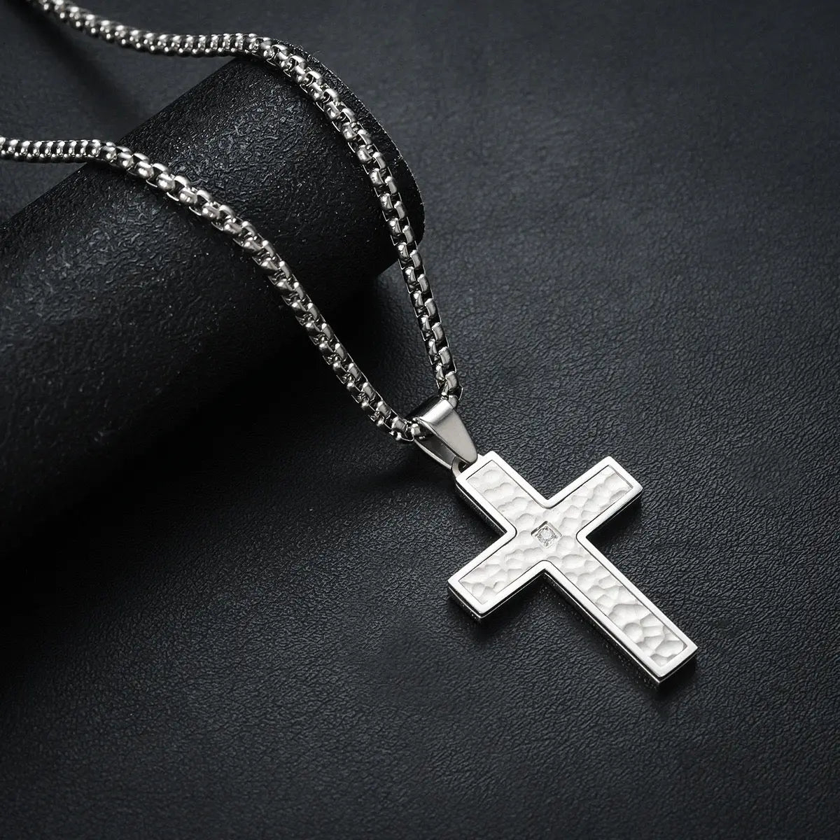 Thorren Cross Necklace Anna Zuckerman