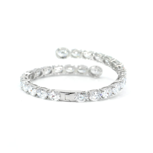 Victoria 32 Cuff Bracelet