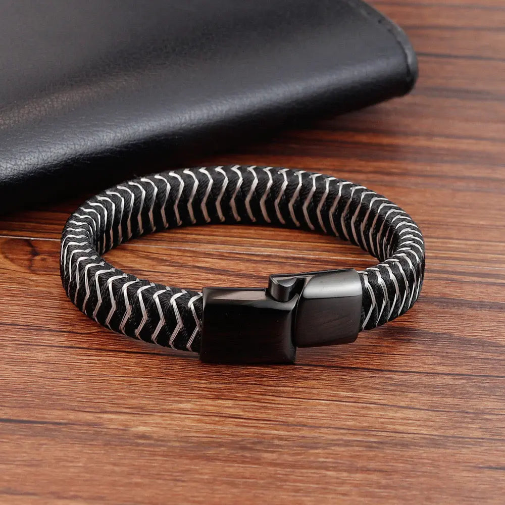 Volt Cable Men's Bracelet Anna Zuckerman